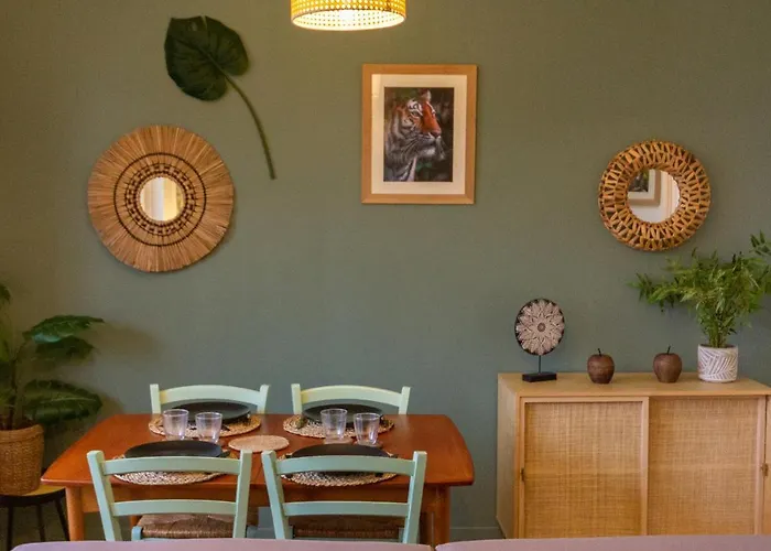 Suite Jungle - Jardin, Netflix Et Parking - Le Manoir Aux Pommes