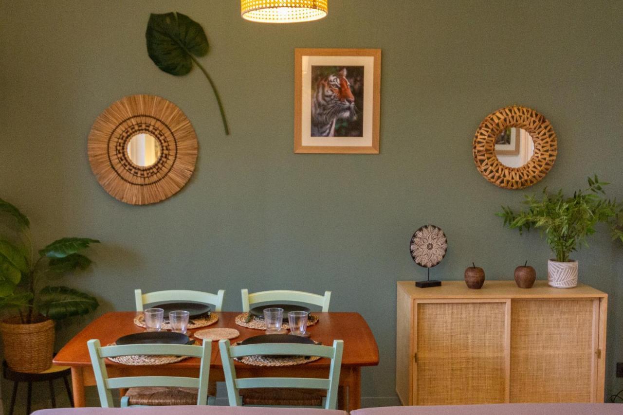 Jungle - Jardin, Netflix Et Parking - Le Manoir Aux Pommes *